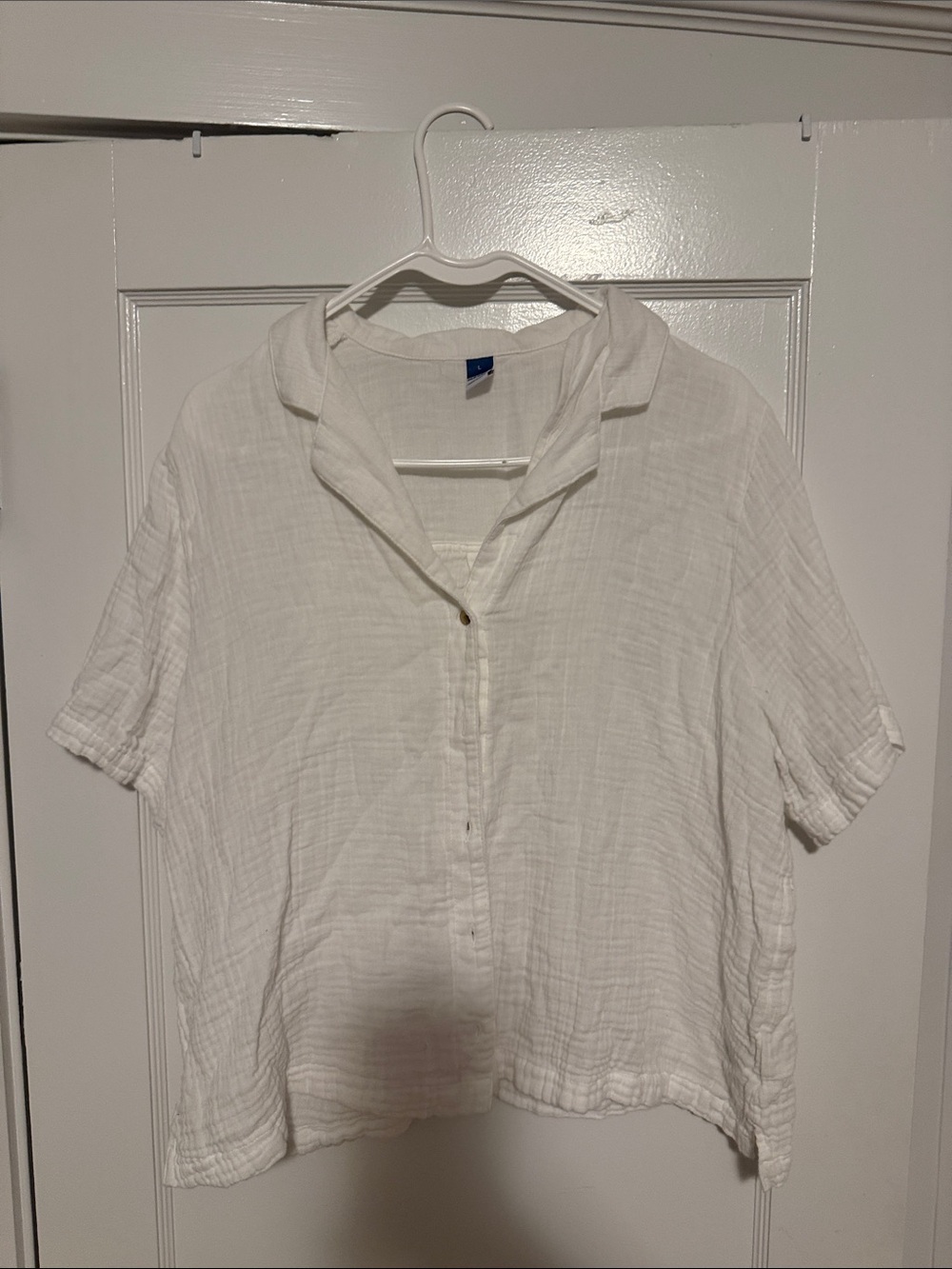Old Navy White Short-Sleeve Button Front Gauze Shirt